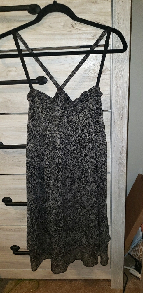 ❗️2 for 25❗️Volcom empire waist dress